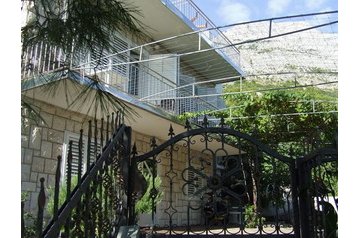 Horvaatia Privát Baška Voda, Eksterjöör